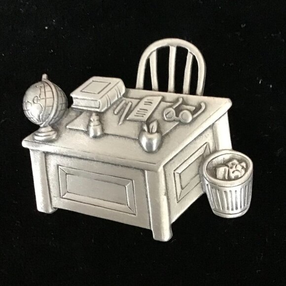 Vintage designer Jj Jonette Teachers School Desk Brooch - Picture 1 of 9